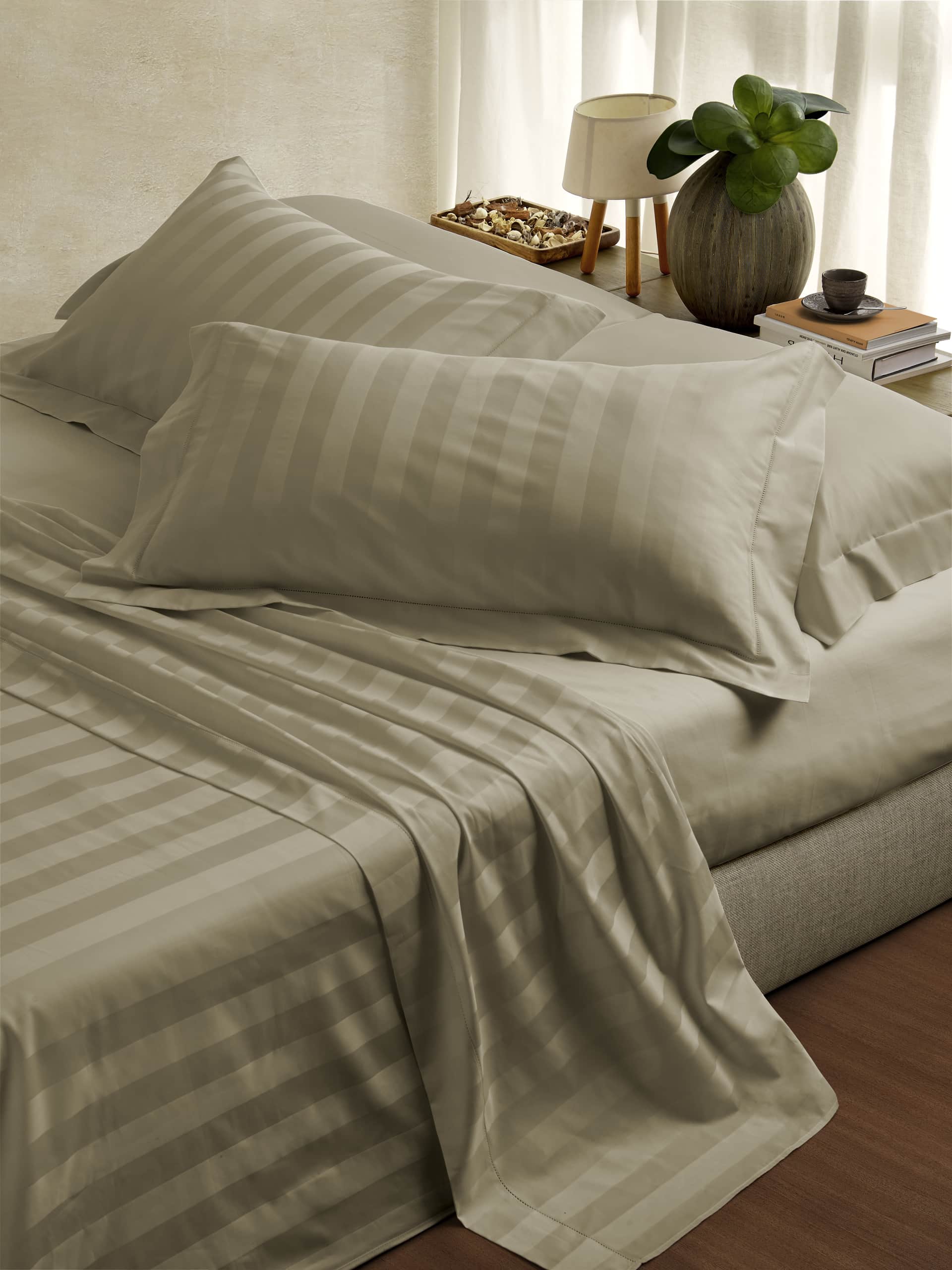 SATIN LUX RIGATO ORLO A GIORNO-CA-LEGNO